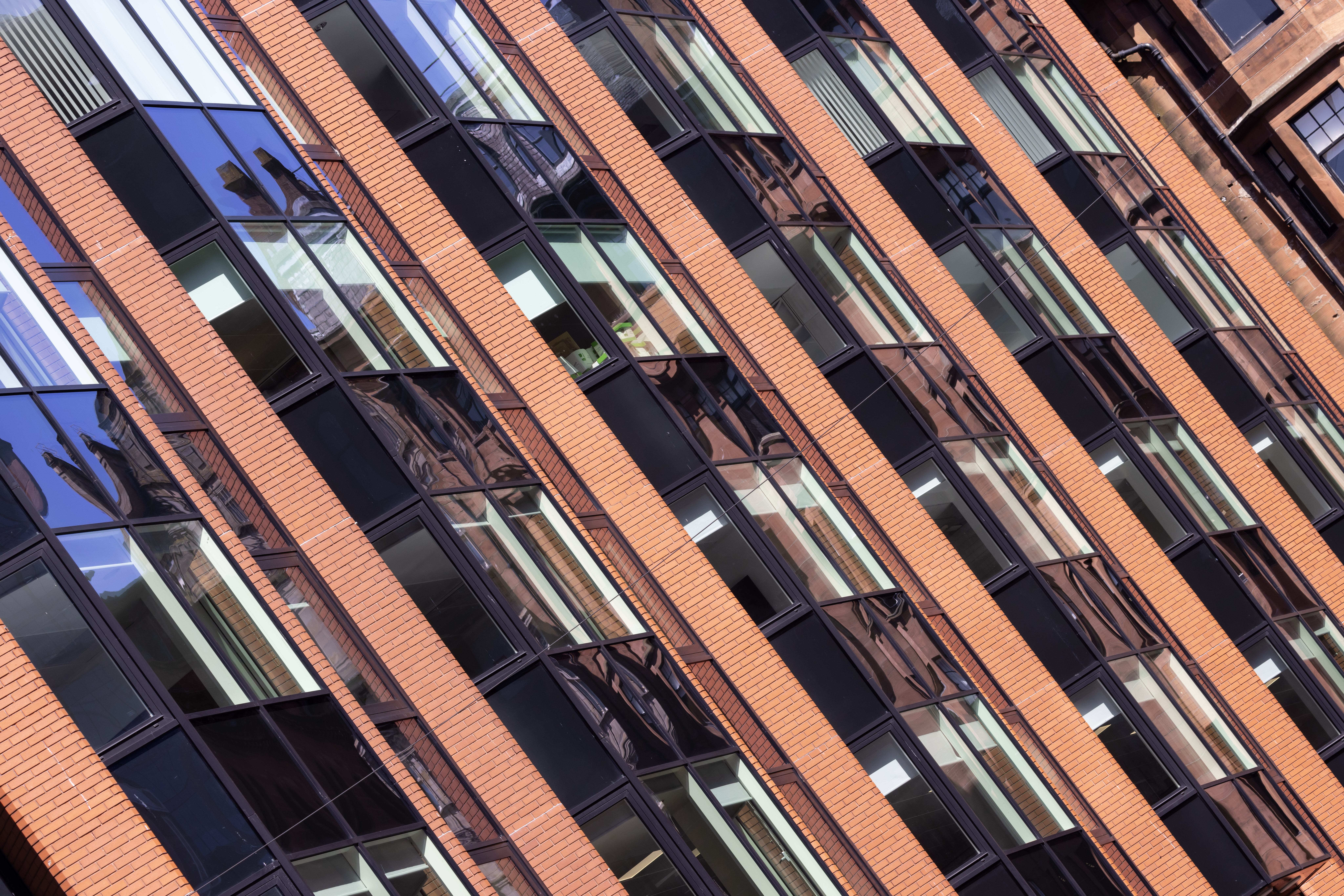 Pacific House, Glasgow – aluminium curtain walling and windows by Marshall Brown