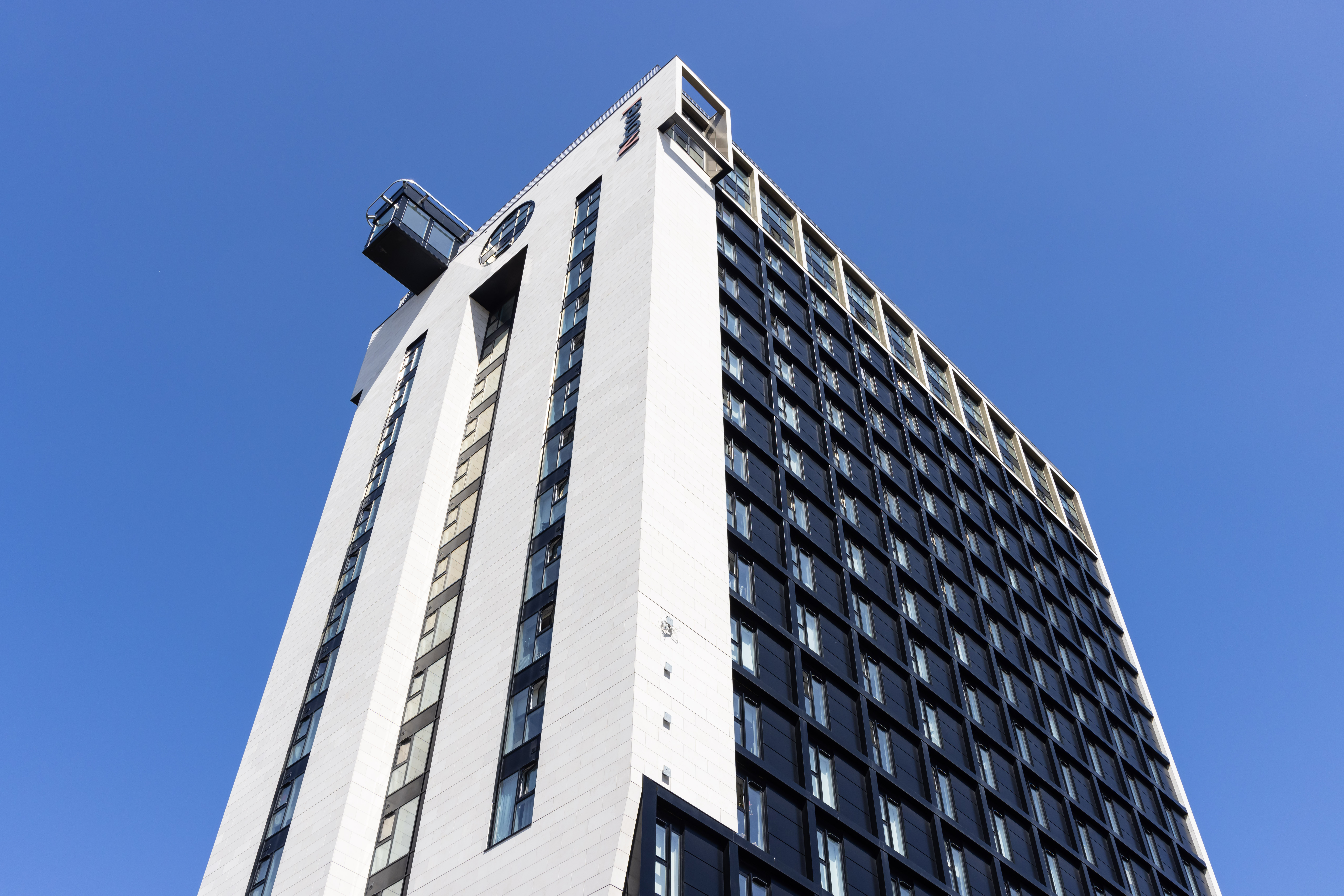 19-A2N_3085 Bridle Works Student Accommodation, Cathedral Street, Glasgow – aluminium windows by Marshall Brown