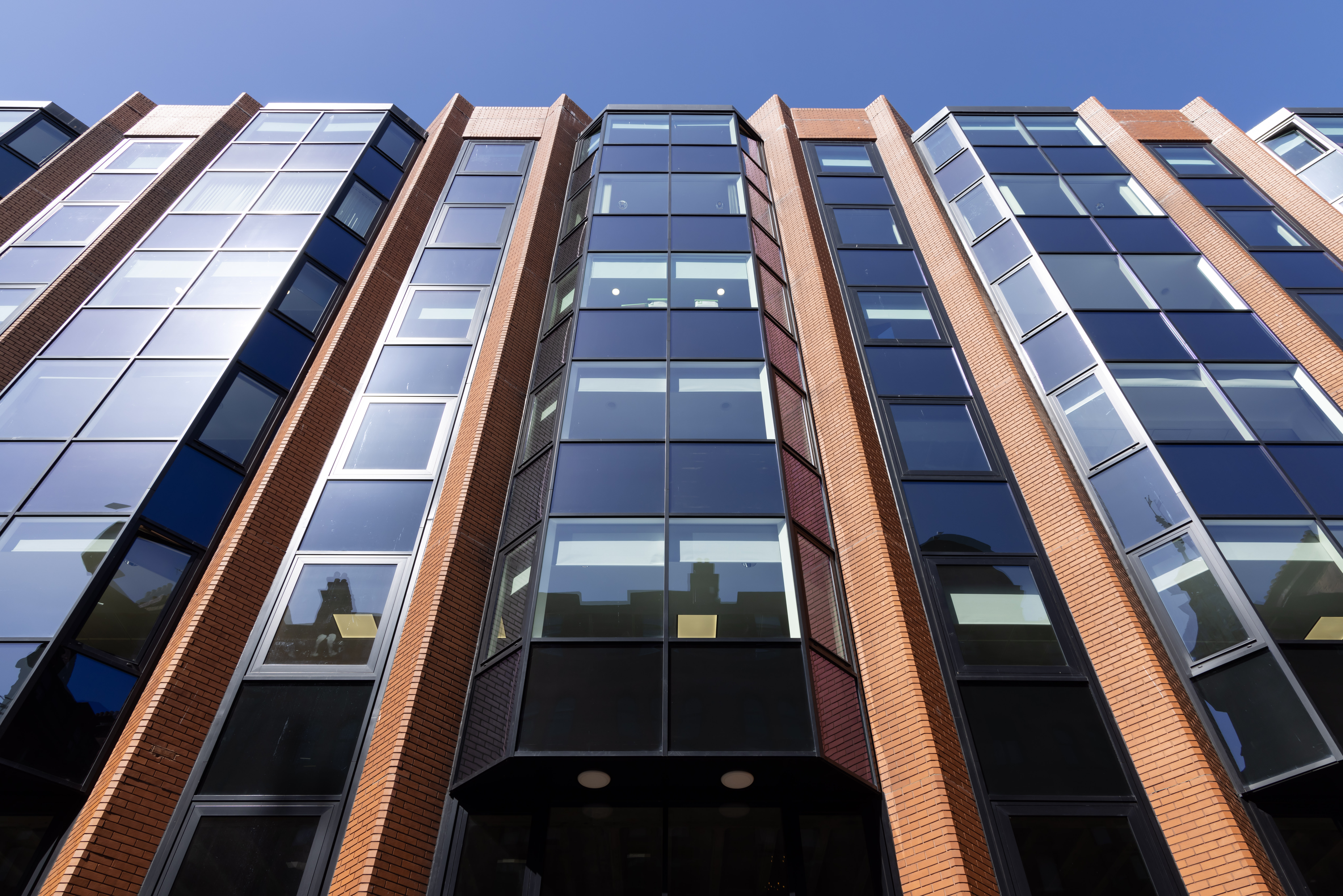 Pacific House, Glasgow – aluminium curtain walling and windows by Marshall Brown
