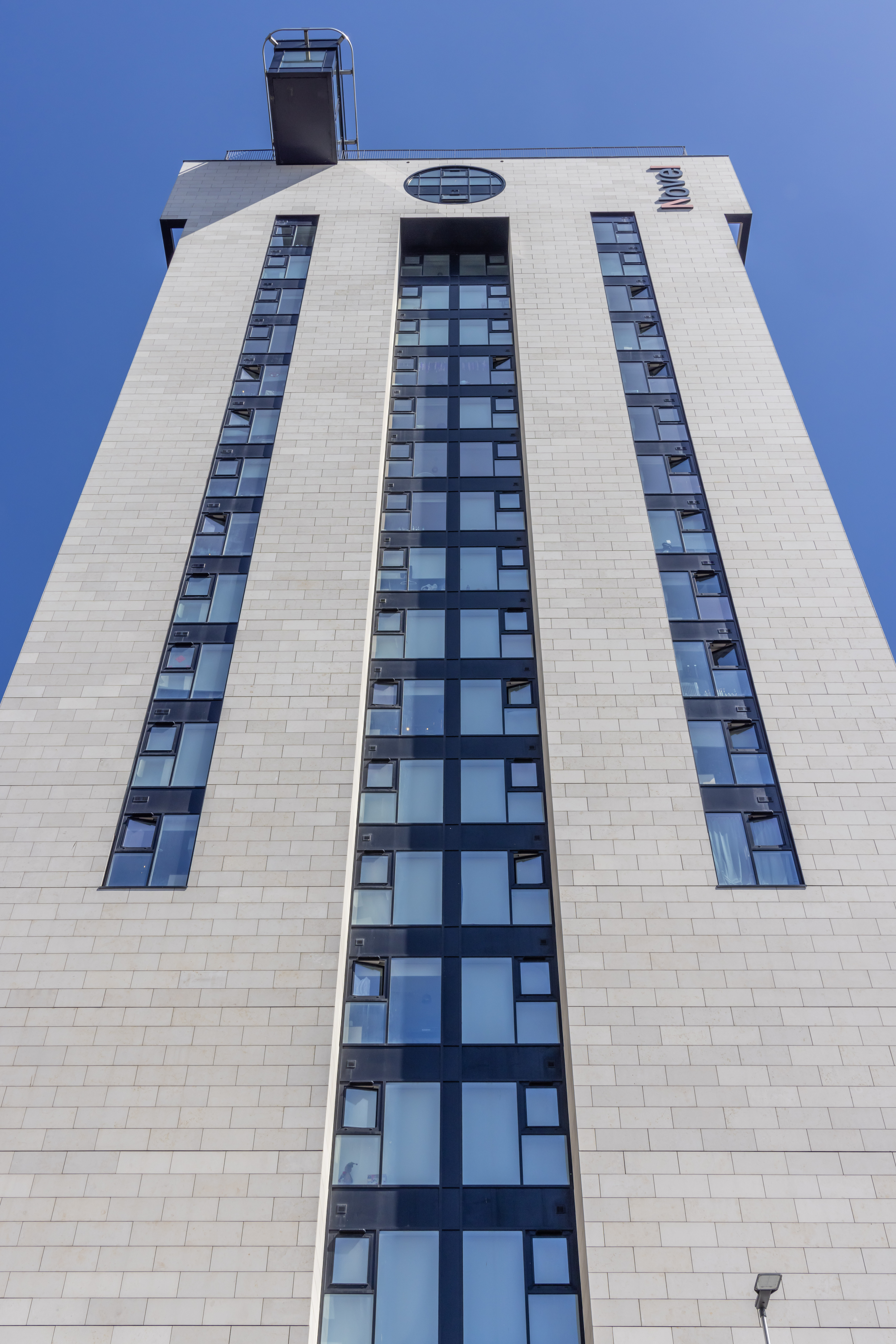 20-A2N_3086 Bridle Works Student Accommodation, Cathedral Street, Glasgow – aluminium windows by Marshall Brown